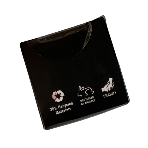 Lisi Cosmetics Matte Color Lipstick Bombshell #08 Pale Purple Pink Full Size - Picture 4 of 5